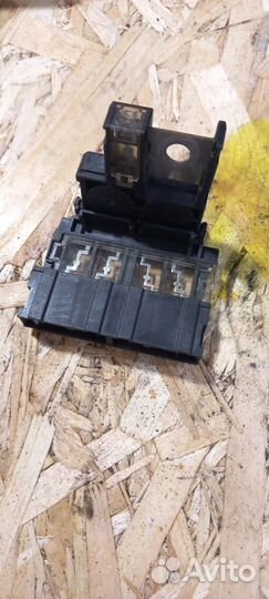 Блок предохранителей клеммы Nissan Juke f15