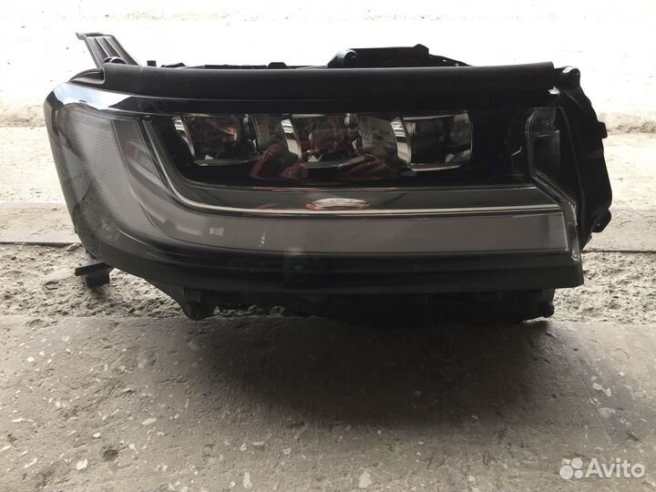 Фара правая, Toyota Land Cruiser (300) 2021