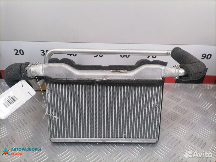 Радиатор отопителя (печки) BMW 5 F07/F10/F11 2013