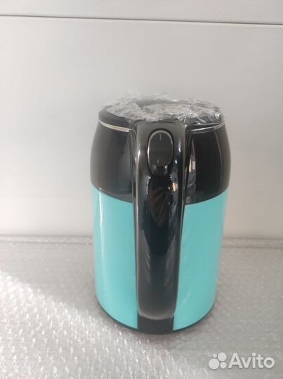 Чайник электрический BBK EK1709P