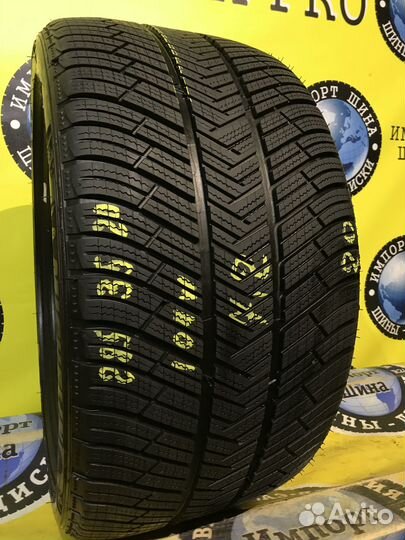 Michelin Pilot Alpin PA4 285/35 R20 104V
