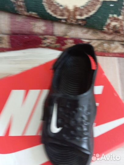 Сандали nike