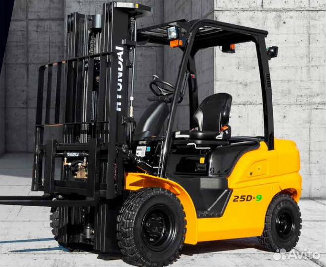 Вилочный погрузчик Hyundai 33D-9E, 2023