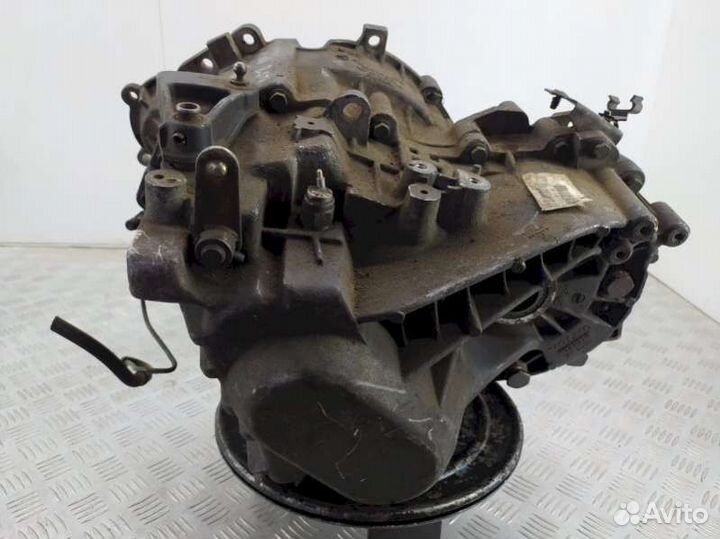 Кпп механическая (МКПП) 5-ступенчатая 1023678 Volv