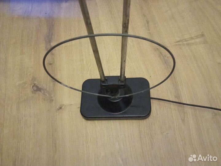 Антенна для тв комнатная