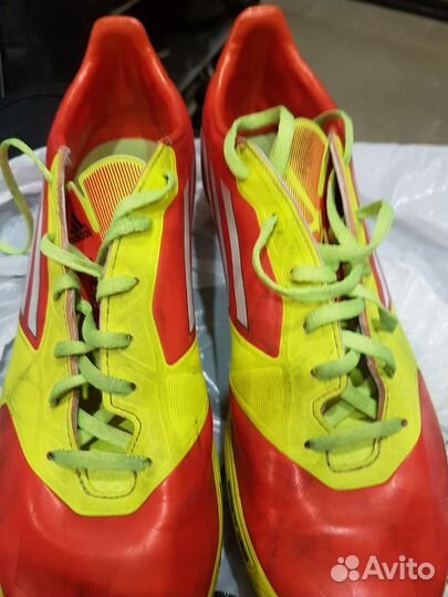 Бутсы футбольные