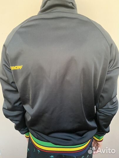 Олмпийка cropp новая мужская s