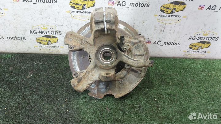 Кулак поворотный передний правый Golf 4, Хэтчбэк