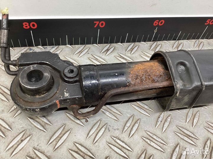 Рабочий цилиндр подъема кабины Audi TT/TT RS/TTS