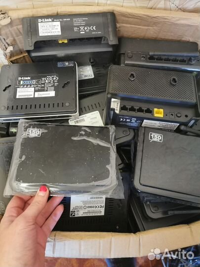 Роутеры и интернет центры Zyxel Dlink Upvel и др