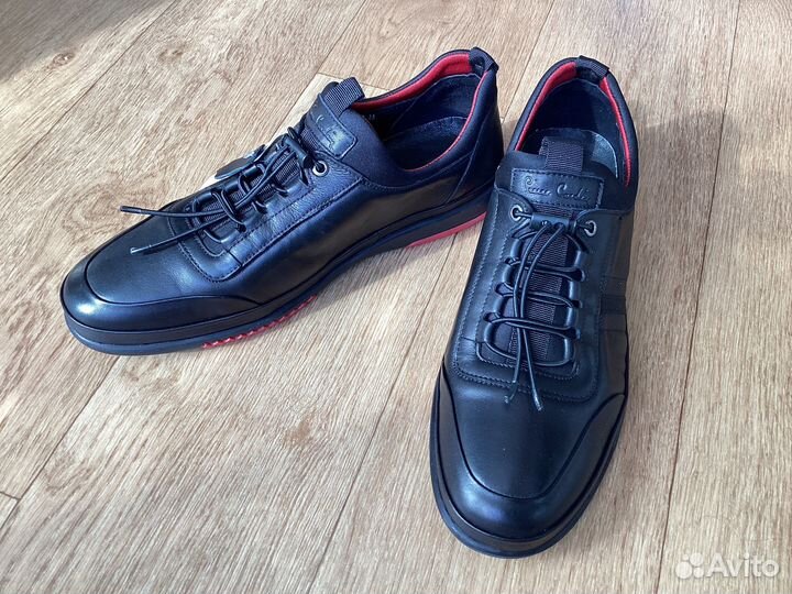 Новые кроссовки,натур.к,Турция,44