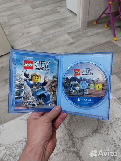 Продам диск на PS4 Lego City Undercover