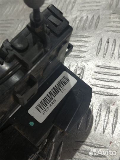 Замок двери передний правый Kia Sportage SL G4KD