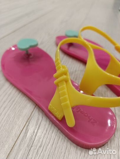Силиконовые сандалии Zhoelala новые