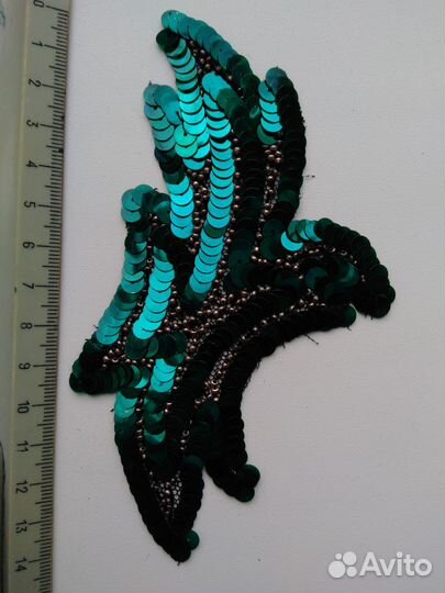 Нашивка из пайеток