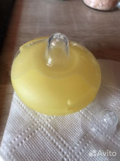 Накладки на грудь Midela M размер