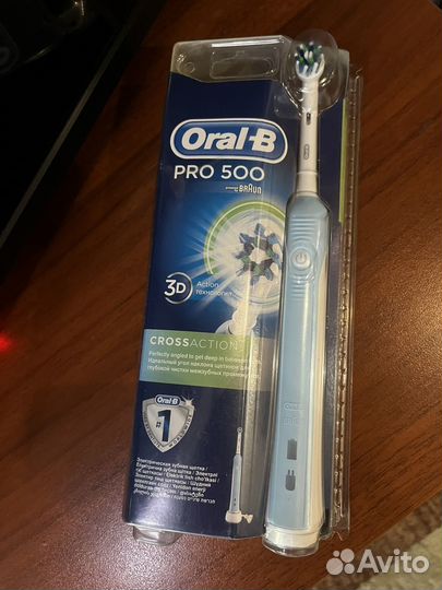 Зубная щетка Oral-B PRO 500