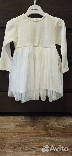 Нарядное платье для девочки Zara 104