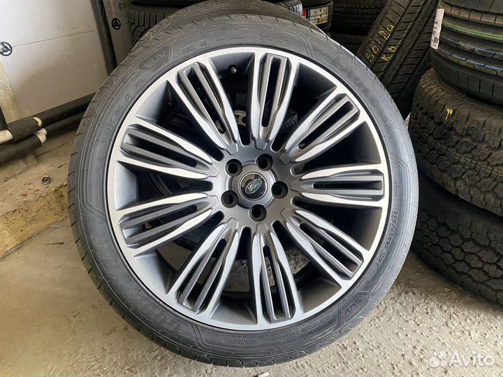 Оригинальные колеса на Range Rover Sport R22