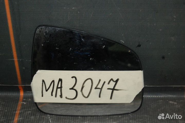 Стекло зеркала правого - Renault Duster