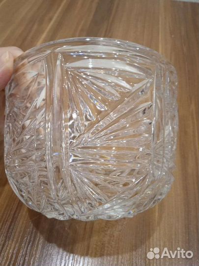 Ваза хрустальная