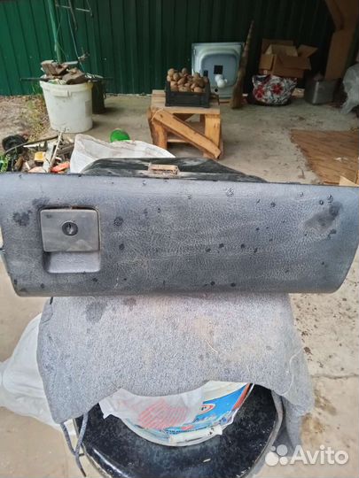 Бардачок на Фольксваген Пассат в3