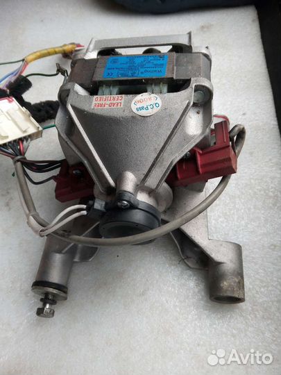 Двигататель стиральной машины