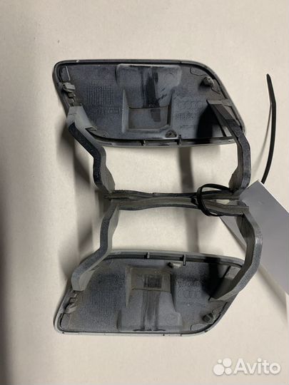 Крышка форсунки Правая Левая audi Q5 2008