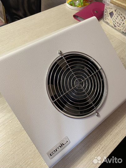 Вытяжка для маникюра