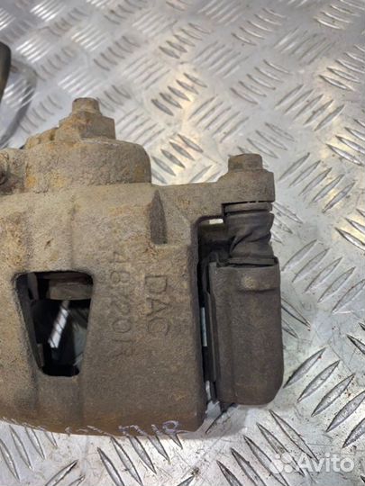 Суппорт тормозной передний правый Chevrolet Lanos