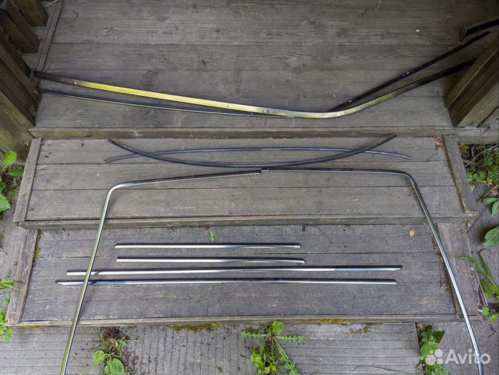 Комплект хром молдингов w124 купе