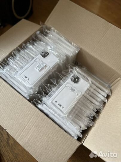 Большая коробка чехлов на iPhone 11, 12