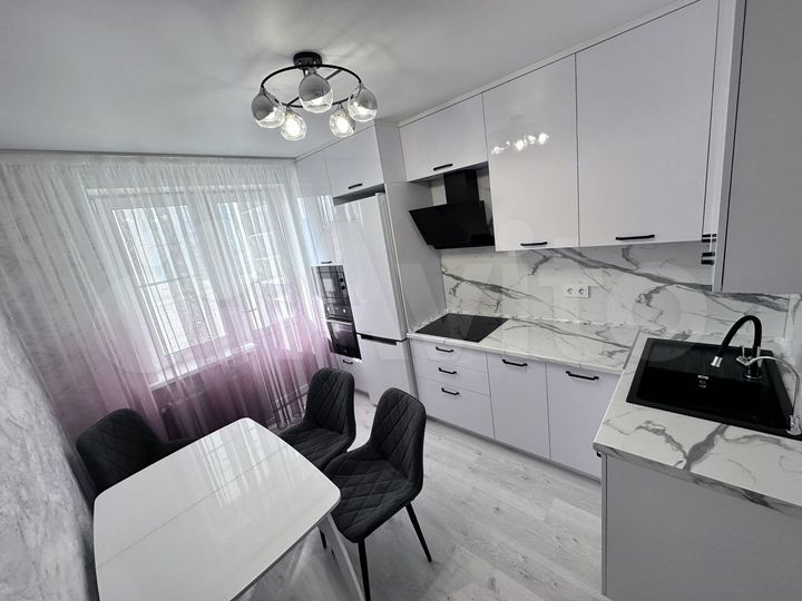 3-к. квартира, 71 м², 6/17 эт.