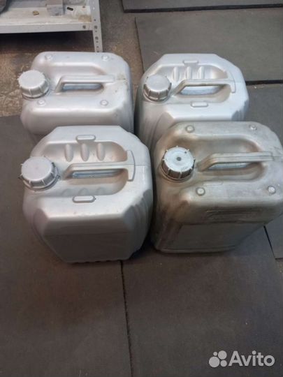 Канистра для бензина 20л