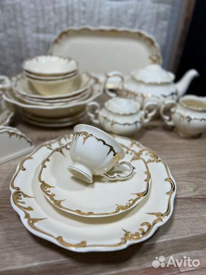 Набор столовой посуды на 12 персон