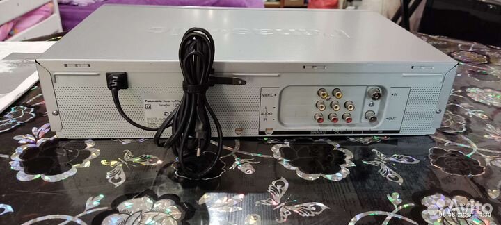 Видеомагнитофон Panasonic NV-FJ730