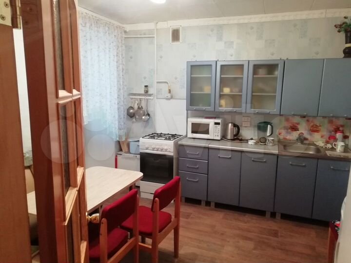 2-к. квартира, 54 м², 2/5 эт.