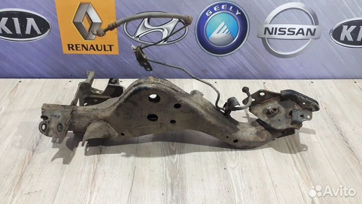 Рычаг подвески Nissan X-trail T31 Лев