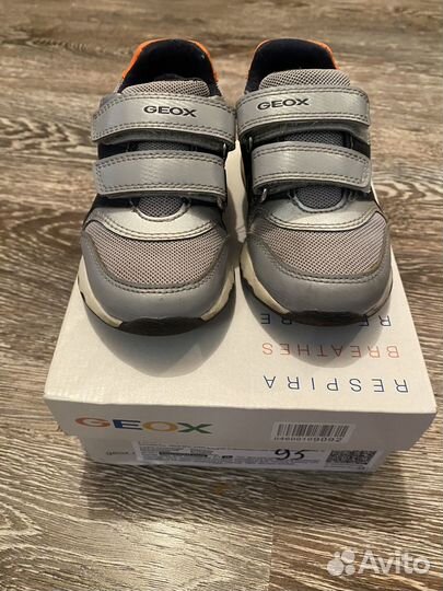 Кроссовки geox