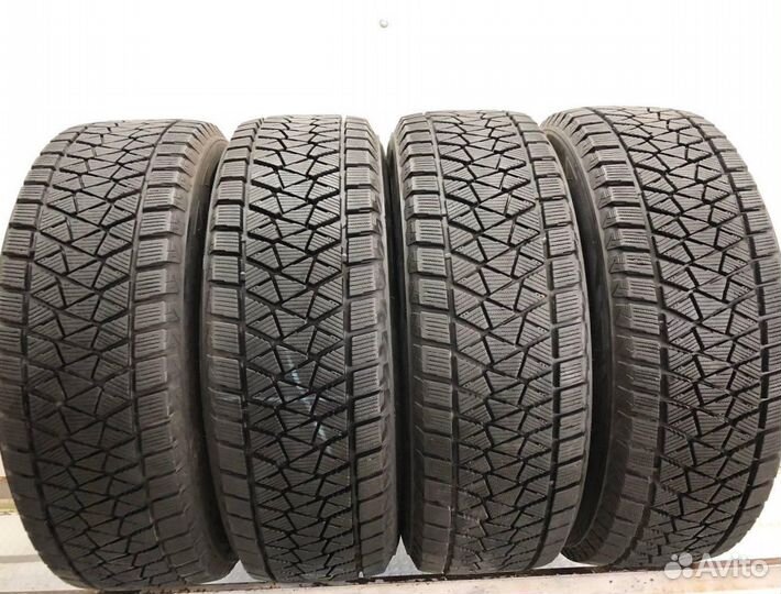 Bridgestone Blizzak DM-V2 225/65 R17 99W