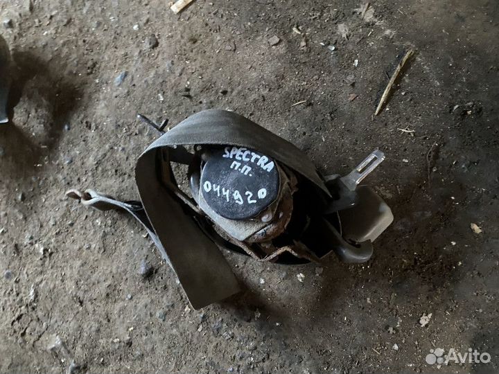 Ремень безопасности передний правый Kia Spectra 20