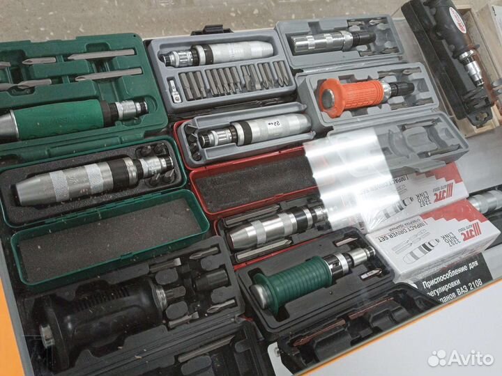 Отвёртка ударная 6 насадок в кейсе