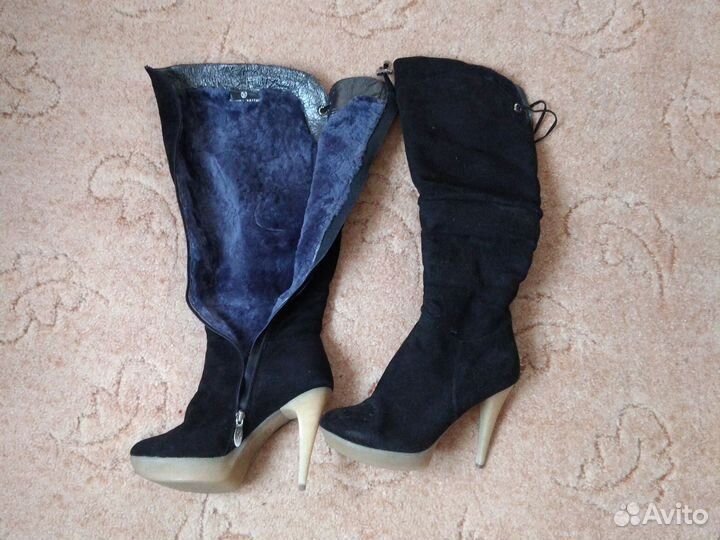 Сапоги женские демисезонные (зимние). 39 размер