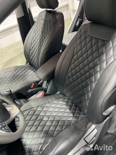 Чехлы Байрон Hyundai Elantra 6(18-20) чёрный ромб