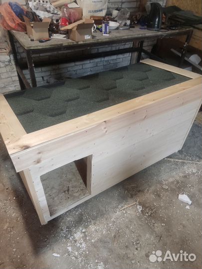 Будка для собаки с отделкой