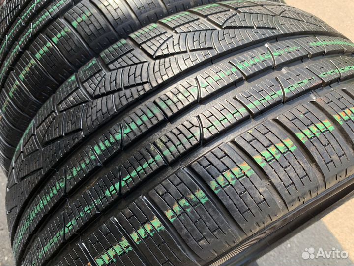 Pirelli Winter Sottozero 240 Serie II 275/40 R19