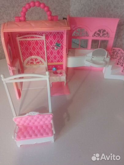 Домик с мебелью для кукол