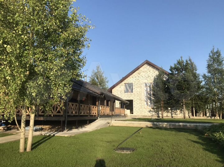 Дом 500 м² на участке 20 сот.