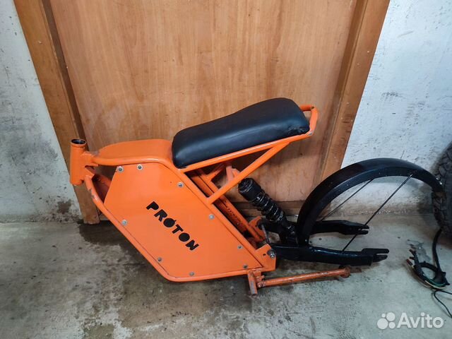 Пространственная рама с амортизатором