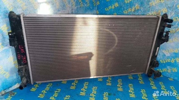 Радиатор охлаждения двигателя Nissan Leaf ZE0 2011